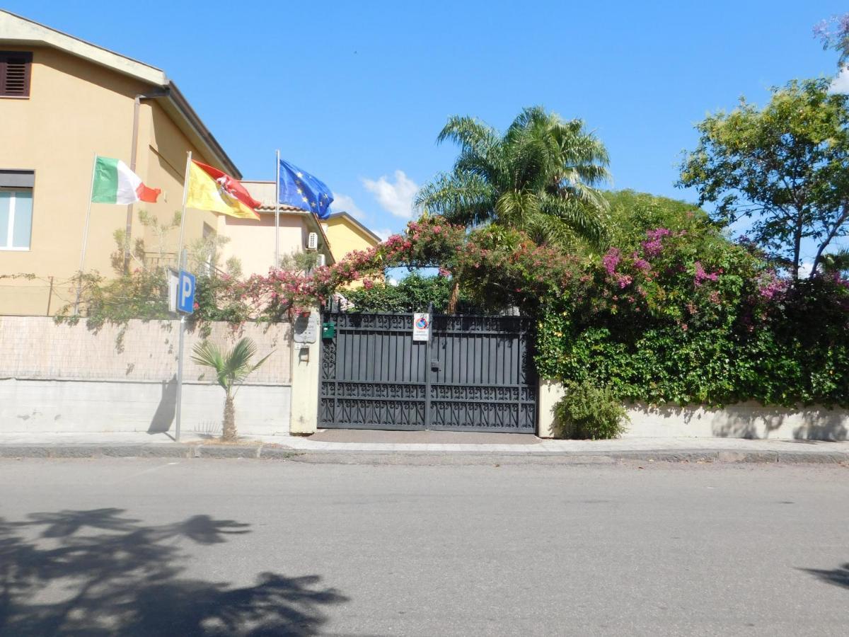 Villa Delle Vacanze Fiumefreddo di Sicilia Buitenkant foto
