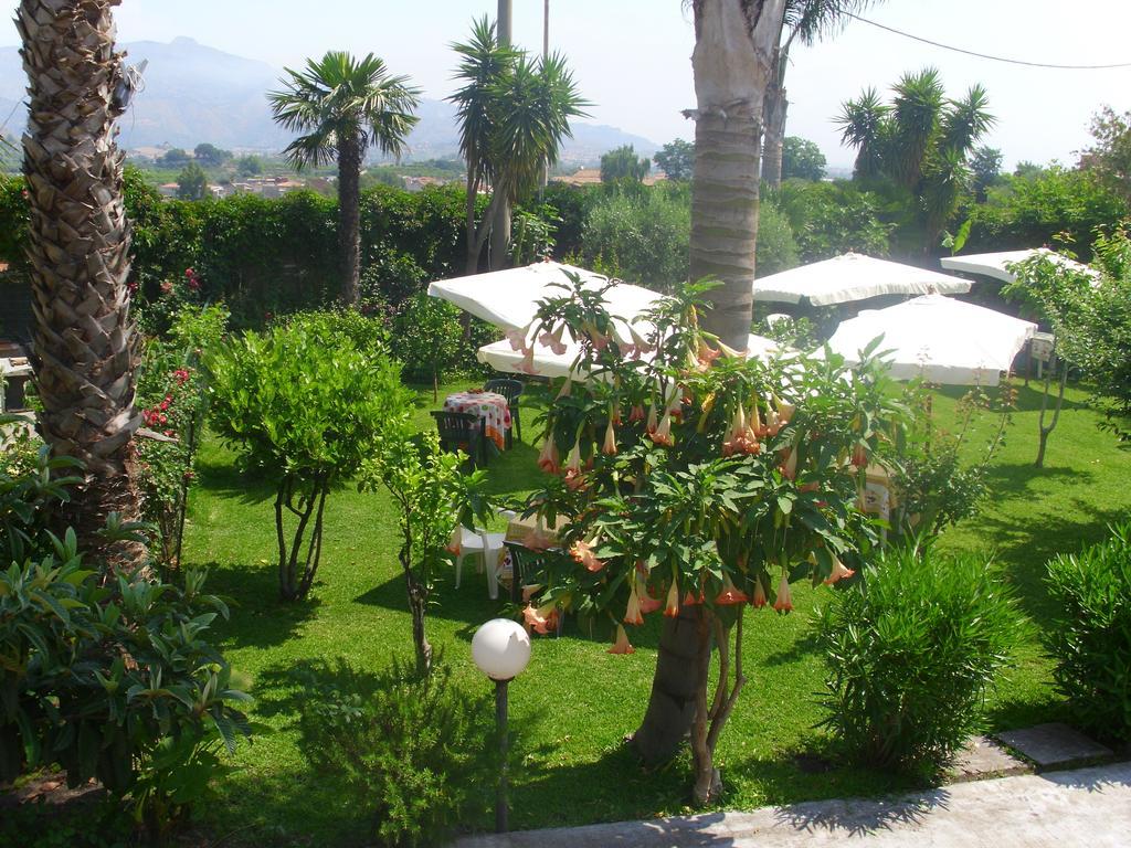 Villa Delle Vacanze Fiumefreddo di Sicilia Buitenkant foto