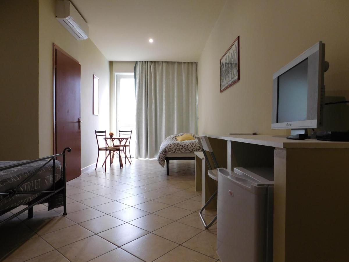 Villa Delle Vacanze Fiumefreddo di Sicilia Buitenkant foto