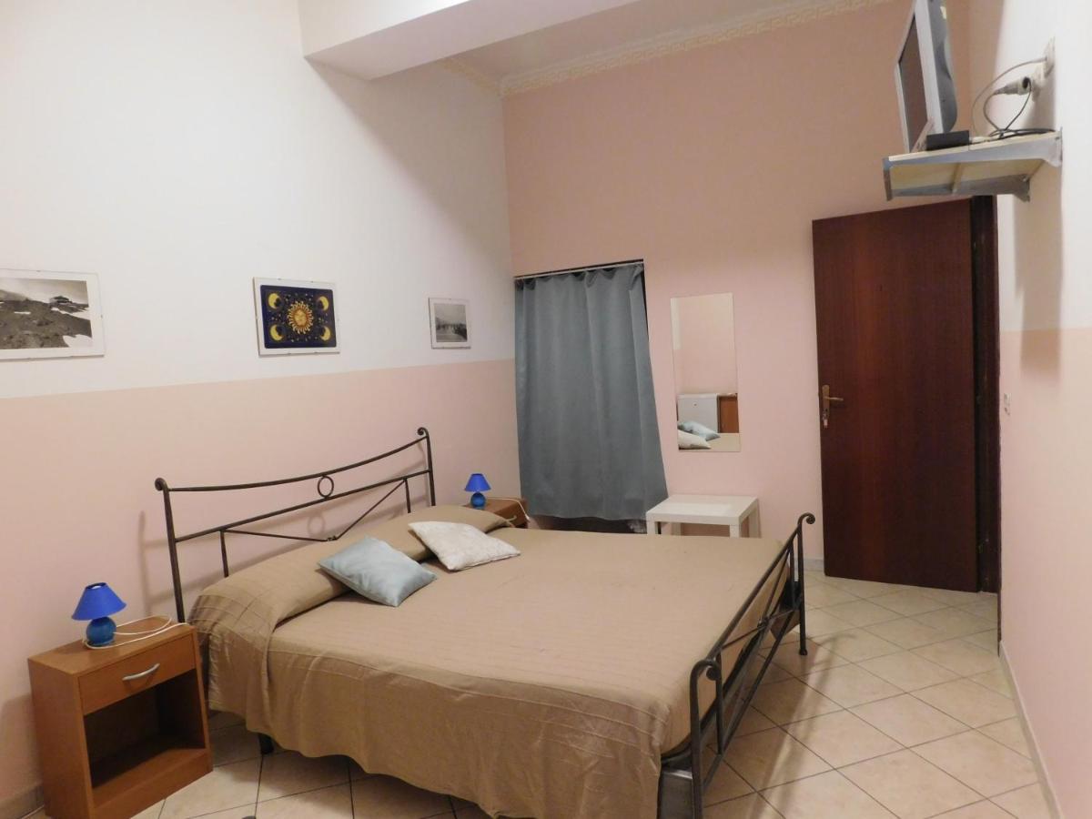 Villa Delle Vacanze Fiumefreddo di Sicilia Buitenkant foto