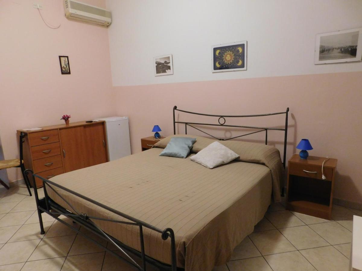 Villa Delle Vacanze Fiumefreddo di Sicilia Buitenkant foto